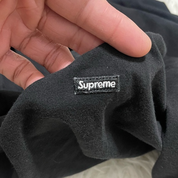 EUC Men’s Size Medium Supreme Small Box Logo Patch Long-sleeve Crewneck In Black - Picture 9 of 14